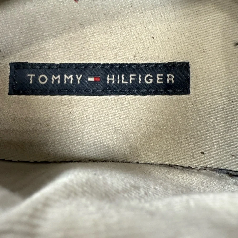 Tommy Hilfiger Cream Sneakers Classic Low Top sz:6.5M Skater‎ Punk Y2K Citycore